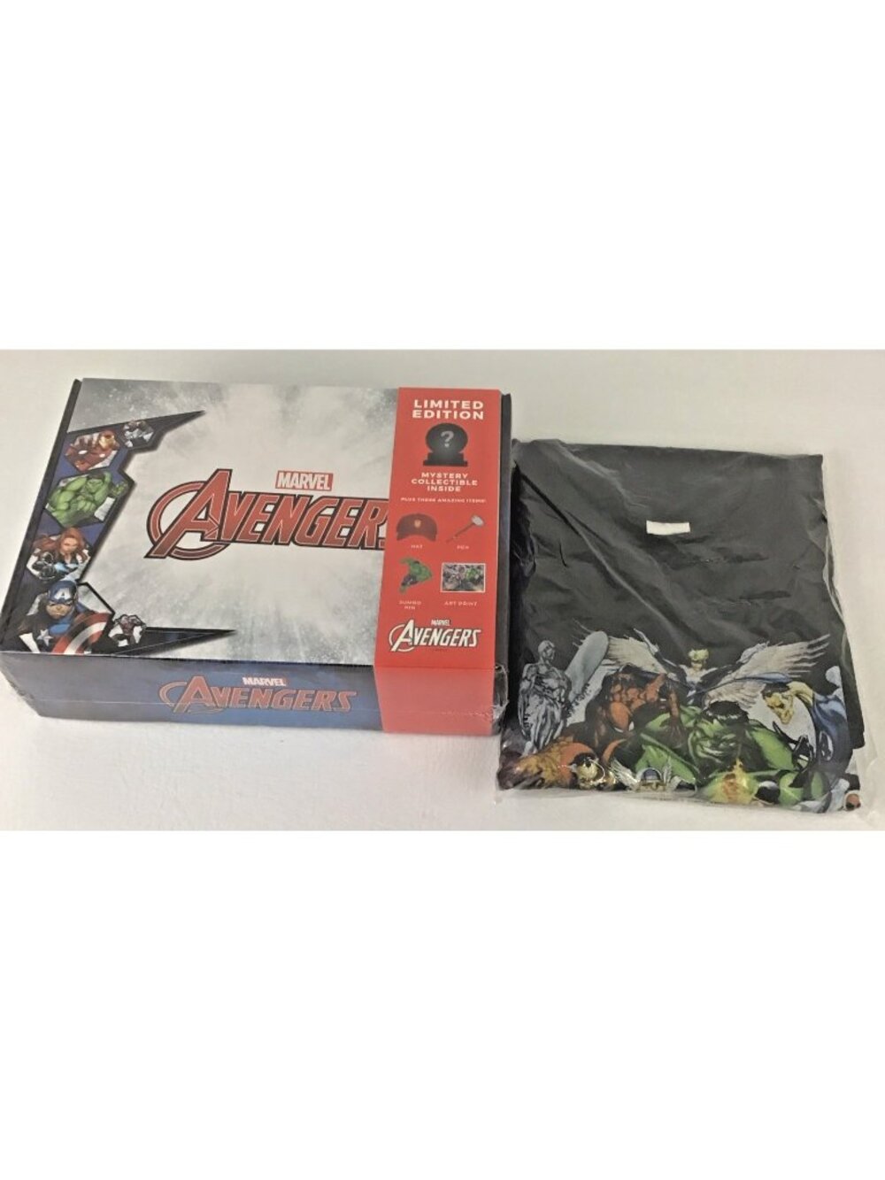 Culturefly Marvel Avengers Collectors Box Hat Art Print XL Stan Lee T-Shirt Lot